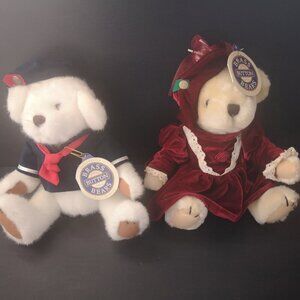 NWT Vintage Pair of Brass Button Bears Pearl & Taylor in their Striking Outfits